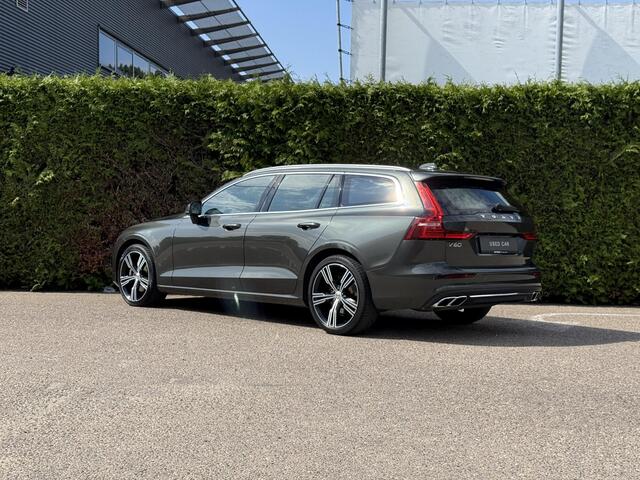 Volvo V60 B3 Inscription | Trekhaak | Pano dak | BLIS | Keyless | Elektrische stoelen | Ledere bekleding |
