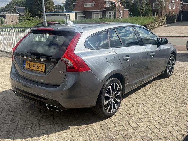 Volvo V60 2.0 T4 Polar+ Dynamic