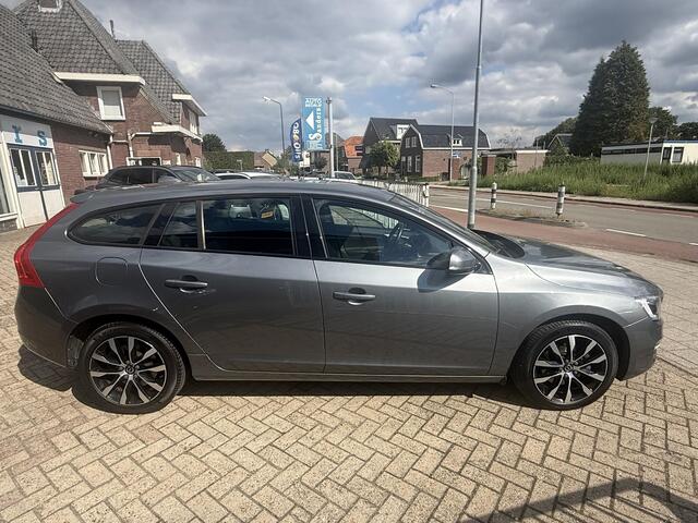 Volvo V60 2.0 T4 Polar+ Dynamic