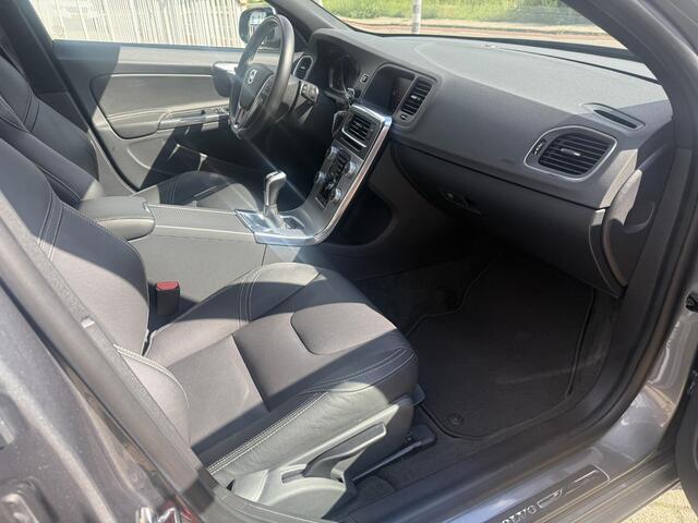 Volvo V60 2.0 T4 Polar+ Dynamic