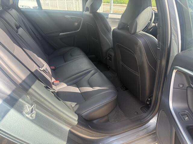 Volvo V60 2.0 T4 Polar+ Dynamic