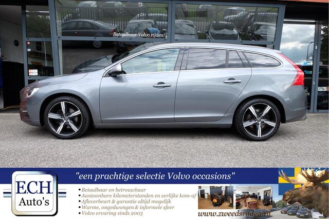 Volvo V60 2.0 T4 190 pk Business Sport, Schuifdak, Trekhaak, Camera