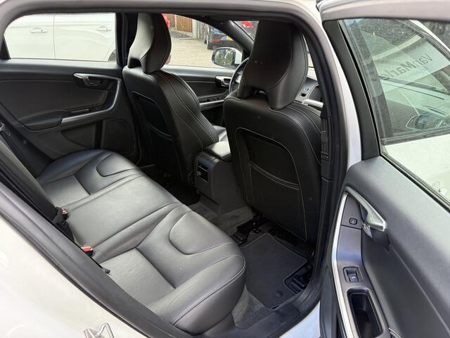 Volvo V60 1.5 T3 Polar+ Dynamic TREKHAAK STOELVERWARMING ZWARTE HEMEL