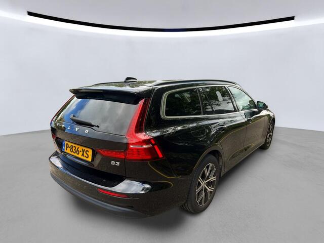 Volvo V60 2.0 B3 164pk Core Automaat / Navigatie / Camera / Stoelverwarming / Trekhaak