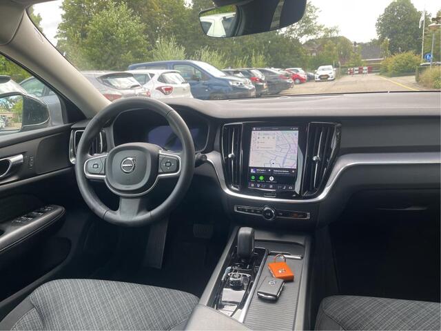 Volvo V60 2.0 B3 164pk Core Automaat / Navigatie / Camera / Stoelverwarming / Trekhaak