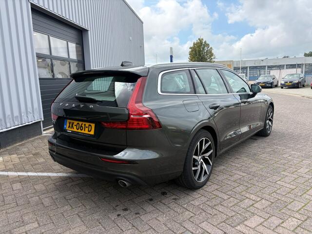 Volvo V60 2.0 D4 Momentum Pro. Adapt. Cruise I Leer I All-in prijs!
