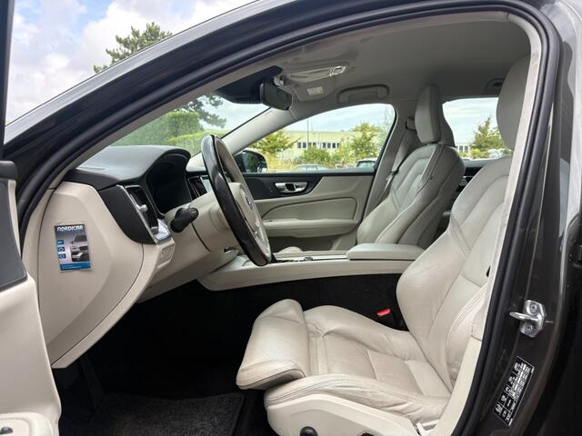 Volvo V60 2.0 D4 Momentum Pro. Adapt. Cruise I Leer I All-in prijs!