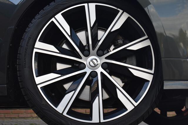 Volvo V60 D4 Automaat 190PK Inscription | Trekhaak | All season banden | Head up display | Panoramadak