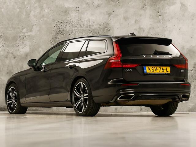 Volvo V60 2.0 T6 Twin Engine AWD R-Design 340Pk Automaat (PANORAMADAK, APPLE CARPLAY, HARMAN/KARDON, CAMERA, STOELVERWARMING, MEMORY SEATS, GETINT GLAS, NIEUWE APK, NIEUWSTAAT)
