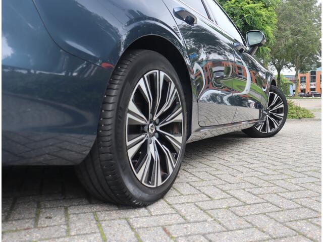 Volvo V60 2.0 B3 Plus Bright Navi / Carplay / Stoel-Stuurverw / Elek Trekhaak / Camera / Stoelmemory / BTW Auto