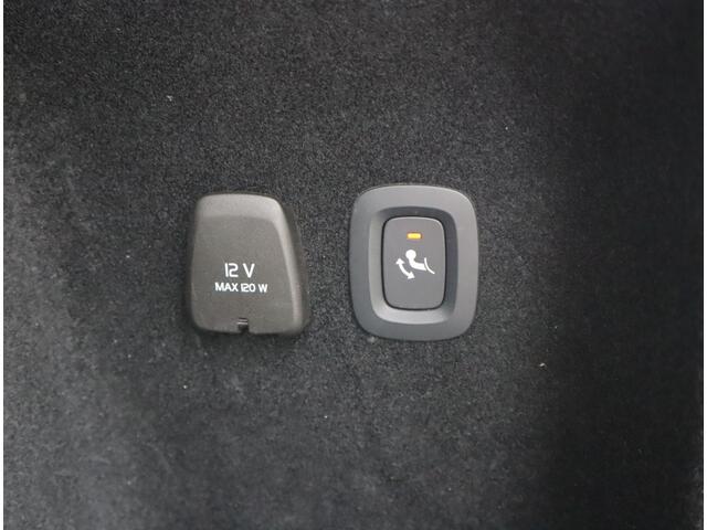 Volvo V60 2.0 B3 Plus Bright Navi / Carplay / Stoel-Stuurverw / Elek Trekhaak / Camera / Stoelmemory / BTW Auto