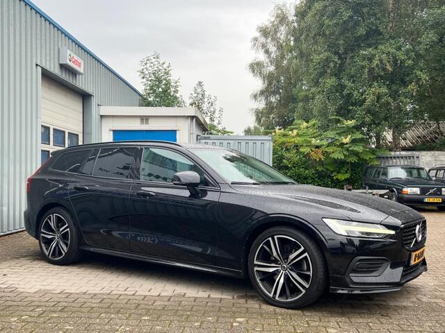 Volvo V60 2.0 B3 Momentum Advantage