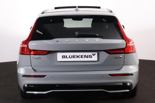Volvo V60 T6 Recharge AWD Plus Dark - Panorama/schuifdak - IntelliSafe Assist & Surround - 360º Camera - Harman/Kardon audio - Verwarmde voorstoelen, stuur & achterbank - Parkeersensoren voor & achter - Elektr. bedienb. voorstoelen met geheugen - Head up display - Extra getint glas - 19' LMV
