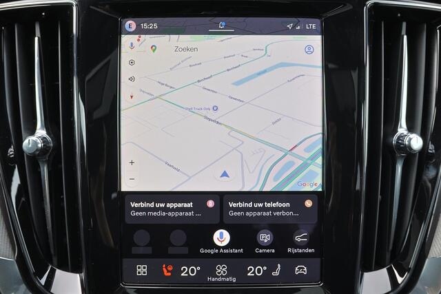 Volvo V60 T6 Recharge AWD Plus Dark - Panorama/schuifdak - IntelliSafe Assist & Surround - 360º Camera - Harman/Kardon audio - Verwarmde voorstoelen, stuur & achterbank - Parkeersensoren voor & achter - Elektr. bedienb. voorstoelen met geheugen - Head up display - Extra getint glas - 19' LMV