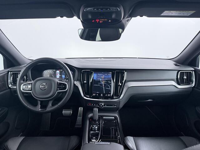 Volvo V60 2.0 T6 Plug-in hybrid AWD R-Design | SoH 95,7% | Long Range | Panoramadak | Trekhaak | H&K | Camera!