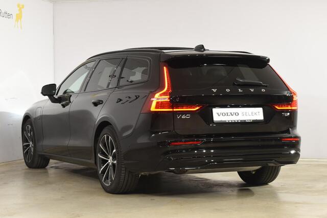 Volvo V60 T8 455PK Plug-in hybrid AWD Plus Dark / 360 Camera / Harman Kardon / Head-up display / Panorama schuifdak / Stoel- en stuurverwarming / Trekhaak / Elektrische stoelen met geheugen