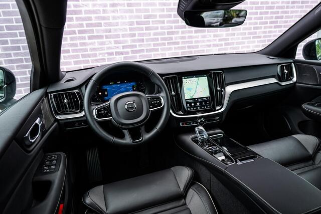 Volvo V60 2.0 T6 Plug-in hybrid AWD Plus Dark | SOH:100% | | Achteruitrijcamera | Parkeersensoren | Elektrisch Verstelbare Voorstoelen | Stoelverwarming voor en achter | Harman Kardon Audio | Keyless Entry | Elektrische Achterklep | Navigatie Google Maps | Apple Carplay | Android Auto |