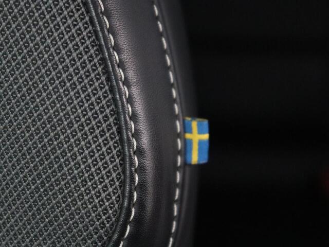 Volvo V60 2.0 T5 R-Design | Trekhaak | Navigatie | Apple carplay | LED | Stuurwielverwarming |