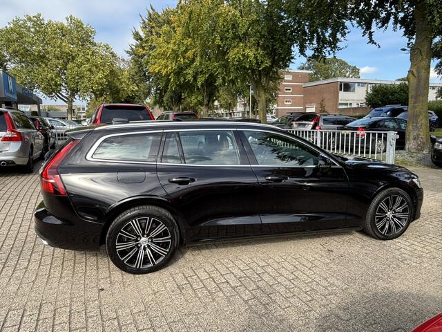 Volvo V60 T6 AWD Inscription HeadUp Panorama keyless Pilot Assist 360