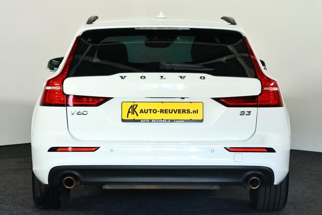 Volvo V60 2.0 B3 Momentum Advantage / Pilot assist / CarPlay / Trekhaak / Camera