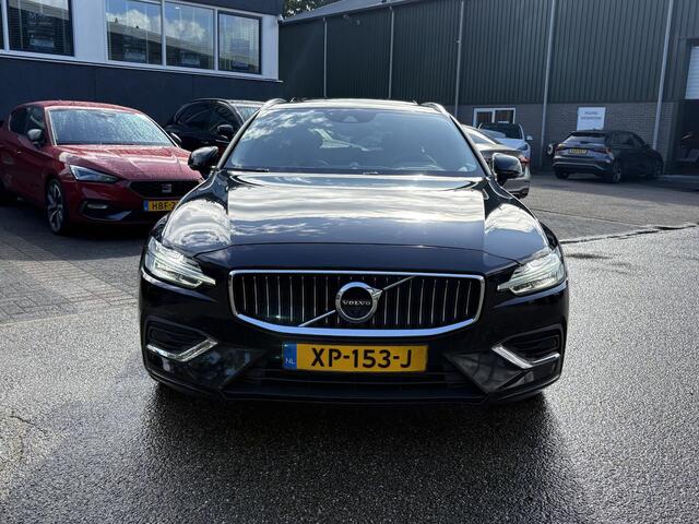 Volvo V60 2.0 T5 Inscription VAN: € 26.900- VOOR: € 24.877,- UW HERFSTVOORDEEL: € 2.023,-| VOLVO DEALER ONDERHOUDEN | FULL OPTIONS| BOWERS & WILKINS| ELEK. TREKHAAK| PANO| STOELVENTILATIE| HUD| ACHTERBANK VERWARMD| ORIG. NL NAP|