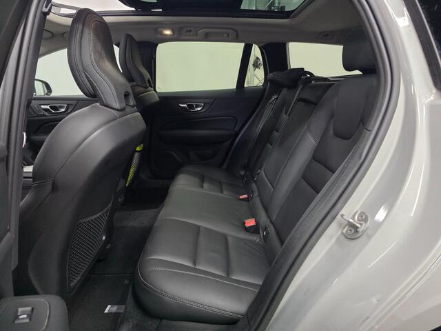 Volvo V60 2.0 B4 Plus Dark | Harman/Kardon | Schuif/Kantel Panoramadak | Memory | Power Seats | Stoel/Stuur verwarming | Extra Getint Glas | Adaptive Cruise | BLIS | Camera | Google Infotainment |