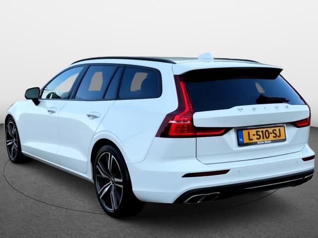 Volvo V60 2.0 B3 Momentum | 19 inch | Black Optiek