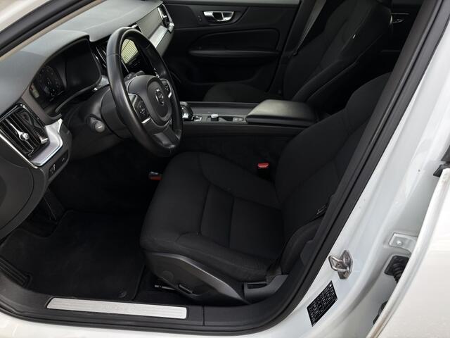 Volvo V60 2.0 B3 Momentum | 19 inch | Black Optiek