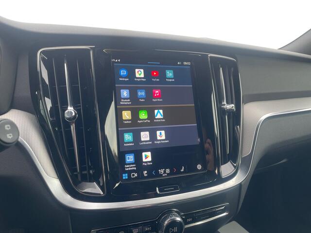 Volvo V60 2.0 T6 Plug-in hybrid AWD Plus Dark