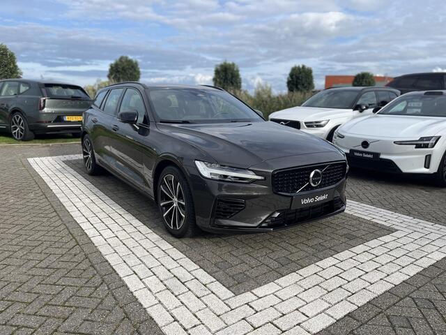 Volvo V60 2.0 T6 Plug-in hybrid AWD Plus Dark