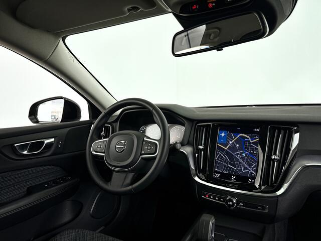 Volvo V60 B3 Essential | Parkeercamera | Cruise control | Navigatie | Trekhaak