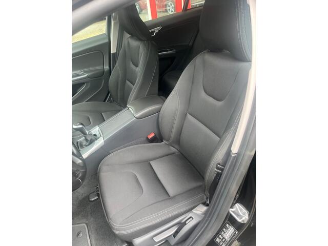 Volvo V60 2.0 T3 152PK Momentum PDC/BLUETOOTH/NAVI – foto 5