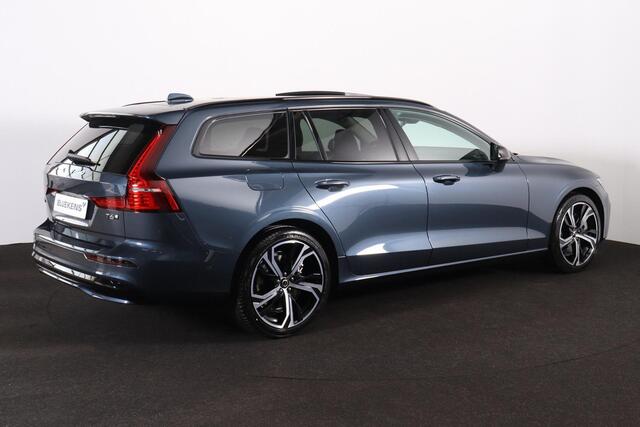 Volvo V60 T6 Recharge AWD Plus Dark - Panorama/schuifdak - IntelliSafe Assist & Surround - 360º Camera - Harman/Kardon audio - Verwarmde voorstoelen, stuur & achterbank - Parkeersensoren voor & achter - Elektr. bedienb. voorstoelen met geheugen - Head up display - Extra getint glas - 19' LMV