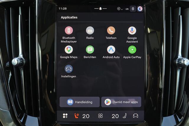 Volvo V60 T6 Recharge AWD Plus Dark - Panorama/schuifdak - IntelliSafe Assist & Surround - 360º Camera - Harman/Kardon audio - Verwarmde voorstoelen, stuur & achterbank - Parkeersensoren voor & achter - Elektr. bedienb. voorstoelen met geheugen - Head up display - Extra getint glas - 19' LMV