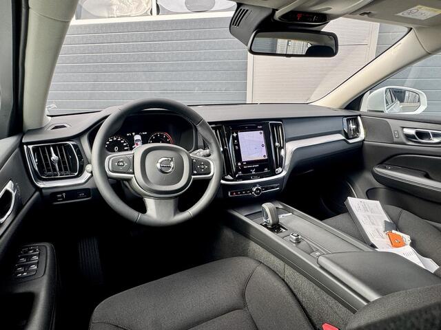 Volvo V60 2.0 B3 Momentum Advantage NAP/ BTW/ LED/ Nav/ 1e eigenaar/ Camera/ Voorruitspiraal/ Apple carplay/ Android auto
