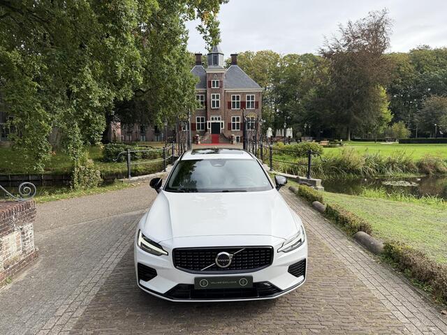 Volvo V60 2.0 T8 Plug-in hybrid AWD Ultimate Dark | HUD | Pano | Harman & Kardon | 360 | BTW | – foto 3