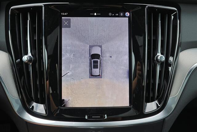 Volvo V60 T6 Recharge AWD Plus Dark - Panorama/schuifdak - IntelliSafe Assist & Surround - 360º Camera - Harman/Kardon audio - Verwarmde voorstoelen, stuur & achterbank - Parkeersensoren voor & achter - Elektr. bedienb. voorstoelen met geheugen - Head up display - Extra getint glas - 19' LMV