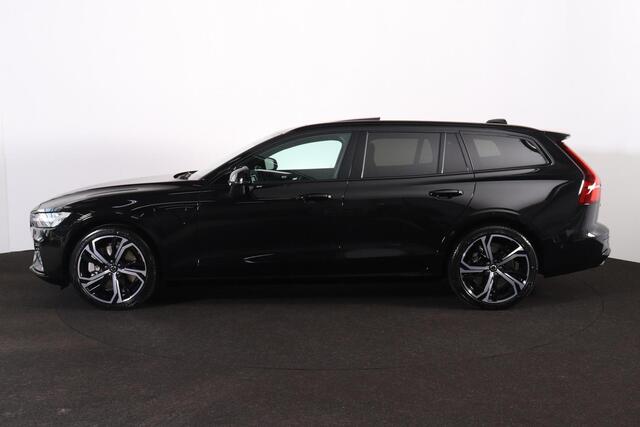 Volvo V60 T6 Recharge AWD Plus Dark - Panorama/schuifdak - IntelliSafe Assist & Surround - 360º Camera - Harman/Kardon audio - Verwarmde voorstoelen, stuur & achterbank - Parkeersensoren voor & achter - Elektr. bedienb. voorstoelen met geheugen - Head up display - Extra getint glas - 19' LMV