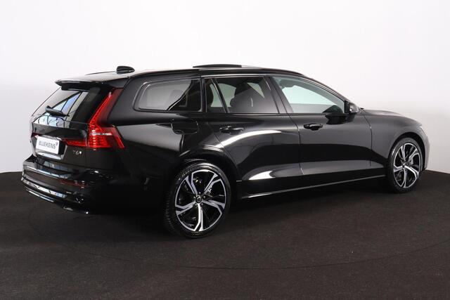 Volvo V60 T6 Recharge AWD Plus Dark - Panorama/schuifdak - IntelliSafe Assist & Surround - 360º Camera - Harman/Kardon audio - Verwarmde voorstoelen, stuur & achterbank - Parkeersensoren voor & achter - Elektr. bedienb. voorstoelen met geheugen - Head up display - Extra getint glas - 19' LMV