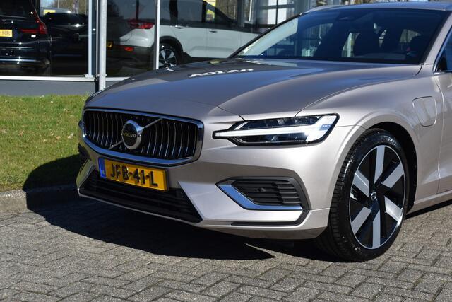 Volvo V60 T6 AWD 350PK Plug-in Hybrid Essential Bright | NIEUW | 19"LMV | Leder | Stuur & Stoelverwarming | Camera |