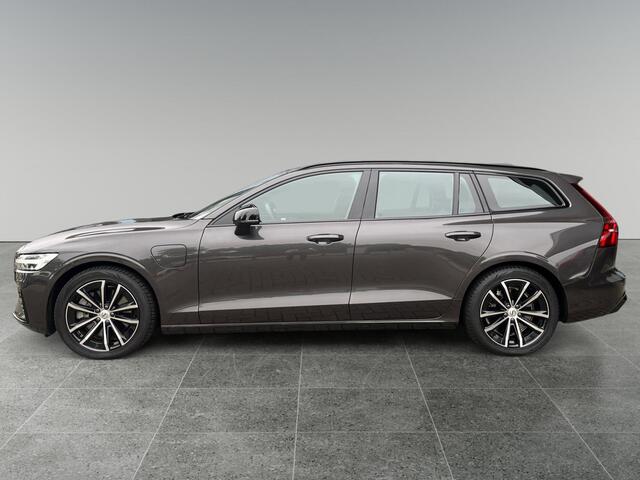Volvo V60 2.0 T6 Plug-in hybrid AWD Plus Dark l Verwarmbare Voorruit l Trekhaak l 360 camera l