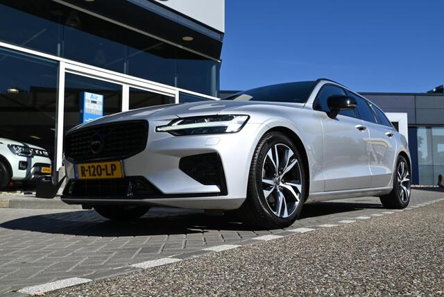 Volvo V60 2.0 B4 Plus Dark