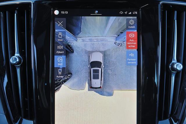 Volvo V60 T6 Recharge AWD Plus Dark - IntelliSafe Assist & Surround - 360º Camera - Harman/Kardon audio - Verwarmde voorstoelen, stuur & achterbank - Parkeersensoren voor & achter - Elektr. bedienb. voorstoelen met geheugen - Inklapbare trekhaak - 18' LMV