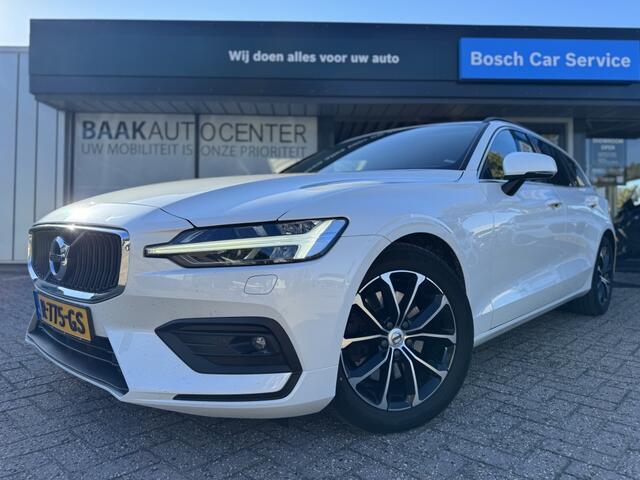 Volvo V60 2.0 B3 Momentum Business | Trekhaak | Camera