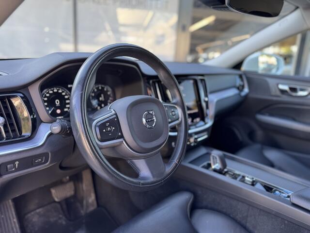 Volvo V60 2.0 B3 Momentum Business | Trekhaak | Camera