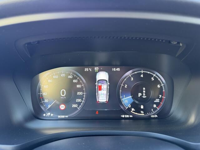 Volvo V60 2.0 B3 Momentum Business | Trekhaak | Camera