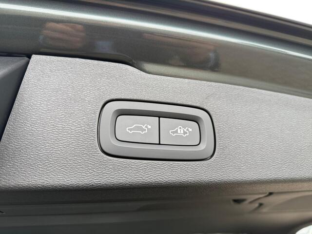 Volvo V60 2.0 T6 Plug-in hybrid AWD Plus Dark l Schuif/kantel dak l Getint glas achter l