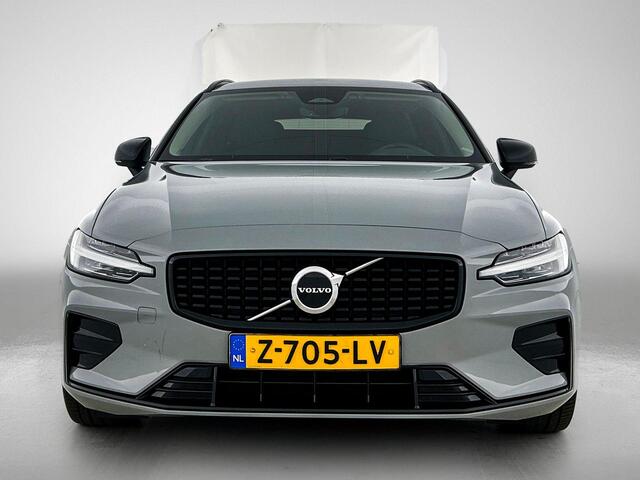 Volvo V60 2.0 B4 Plus Dark | Stoelverwarming | 19 Inch wielen | trekhaak |