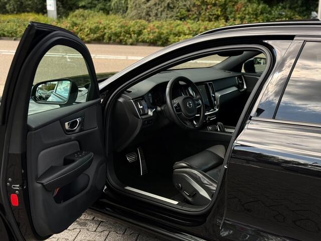 Volvo V60 2.0 B5 250PK R-DESIGN TREKHAAK NL-AUTO