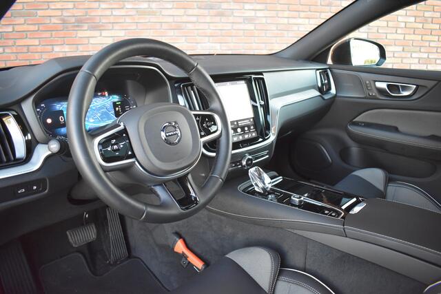 Volvo V60 T8 455PK Plug-in hybrid AWD Plus Dark | trekhaak | Climate pack | 360 graden camera | HUD | Panoramadak – foto 5